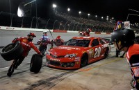 matt-kenseth-pit-stop-nascar-southern-500-darlington-2013